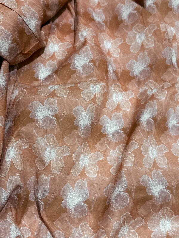 C03 - Orange - Image 4