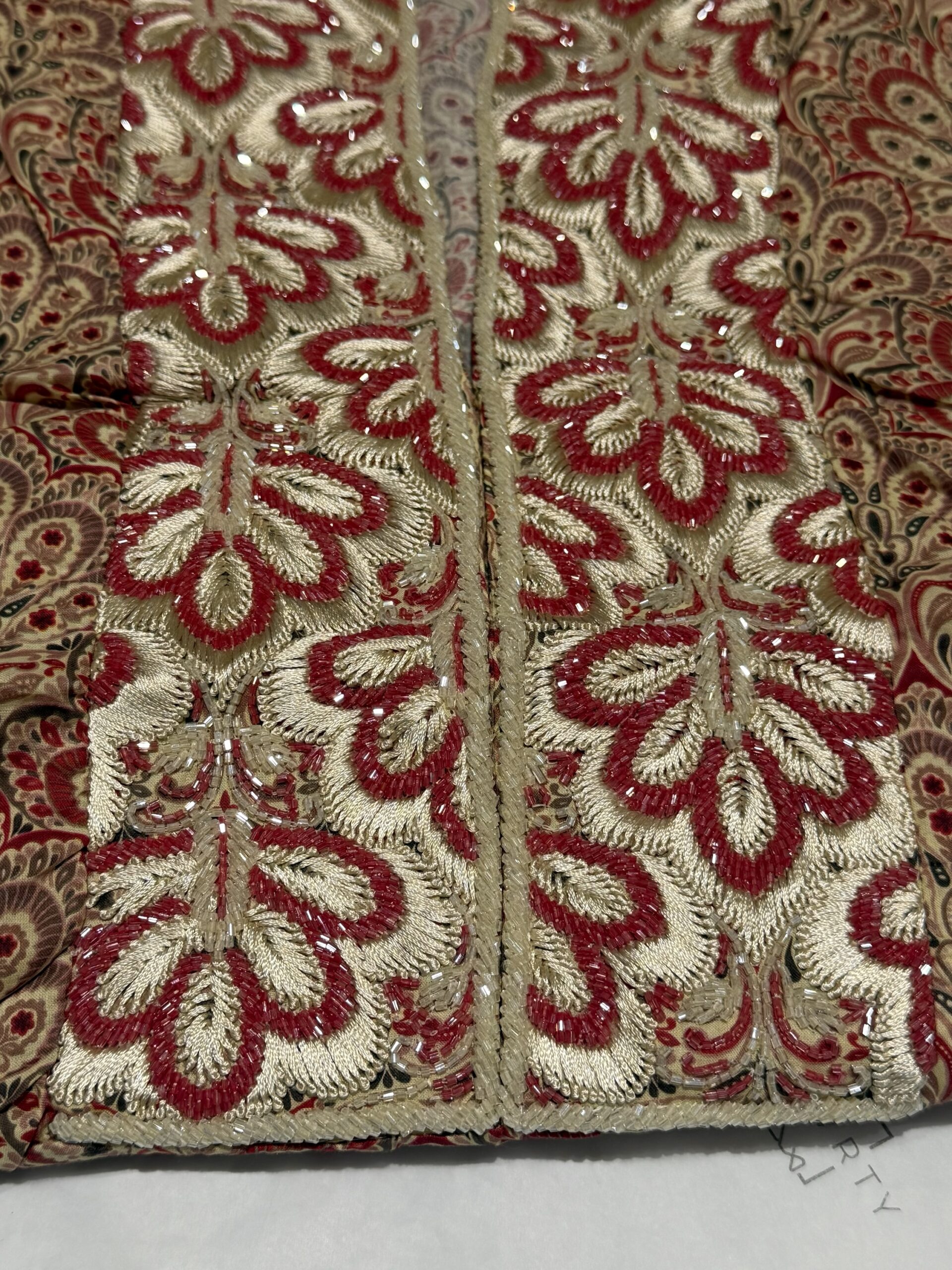 C13 - Paisley Collar - Image 4