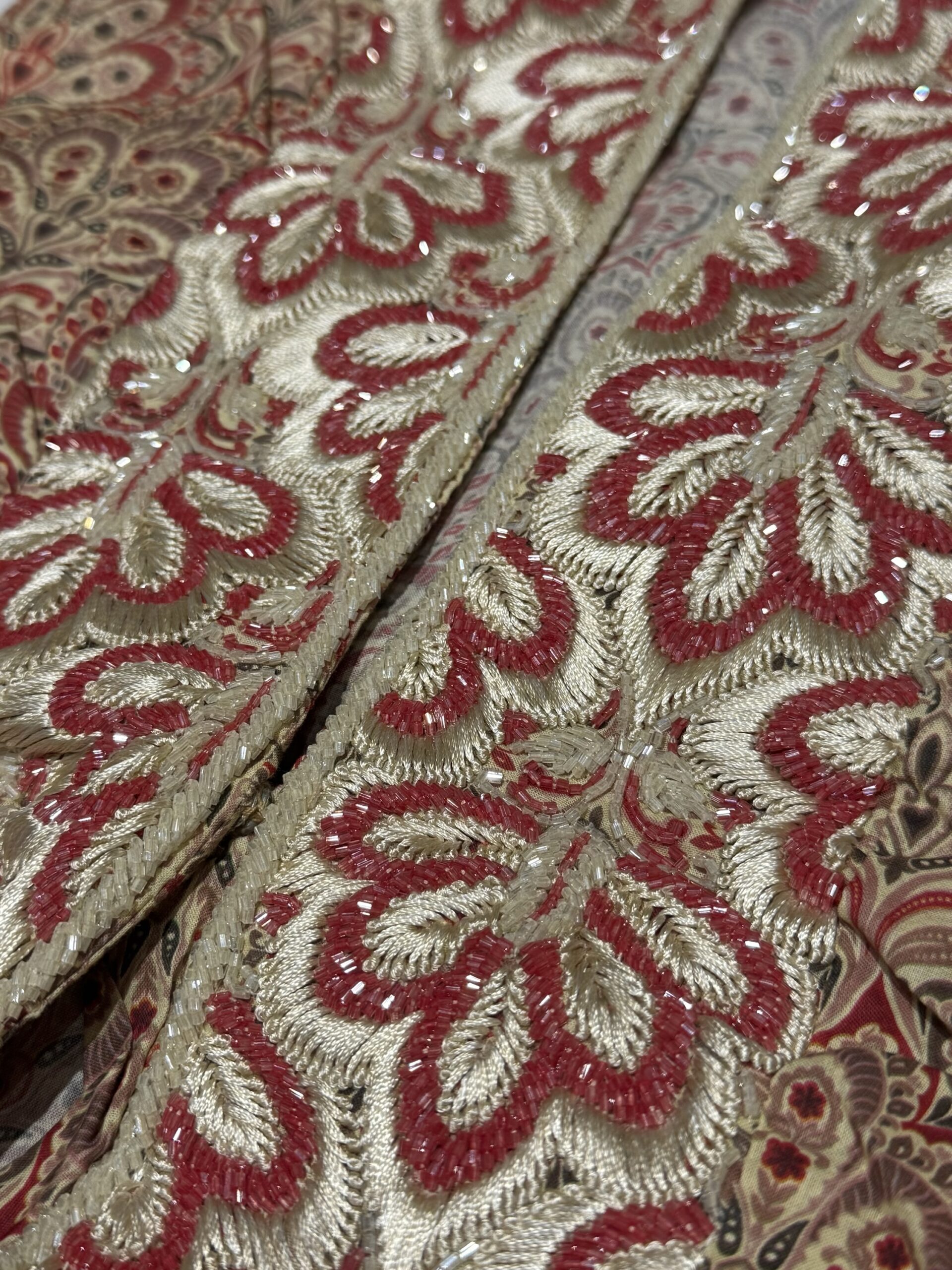 C13 - Paisley Collar - Image 2