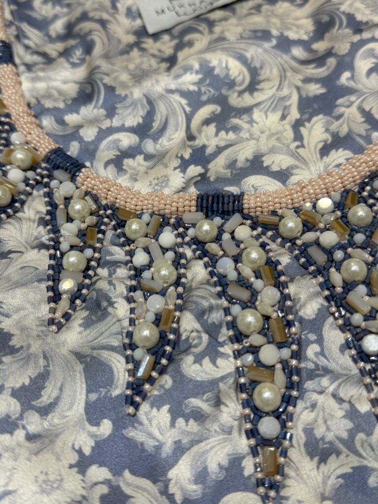 S09 - Pearly Lines