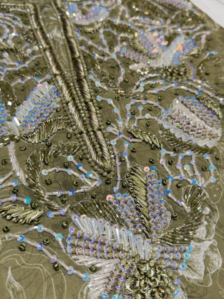 C06 - Sage Floral