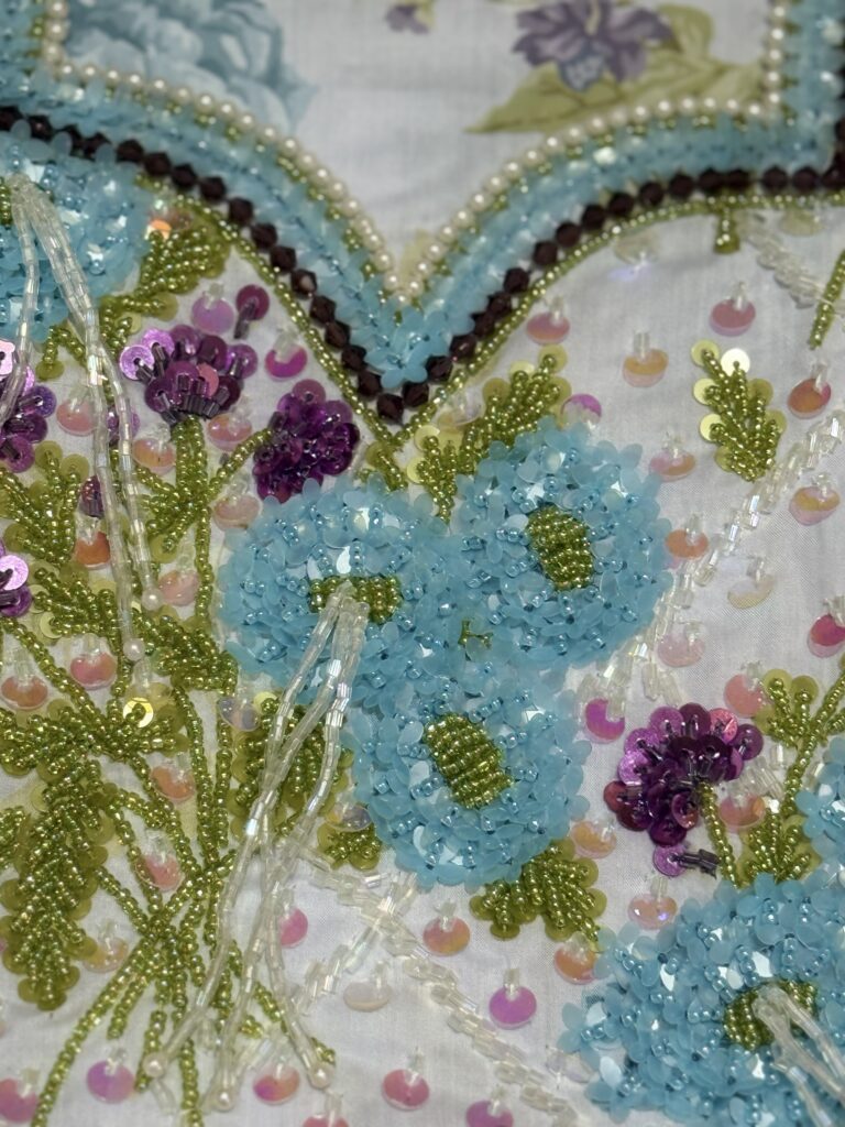 L04 - Bridgerton Bouquet
