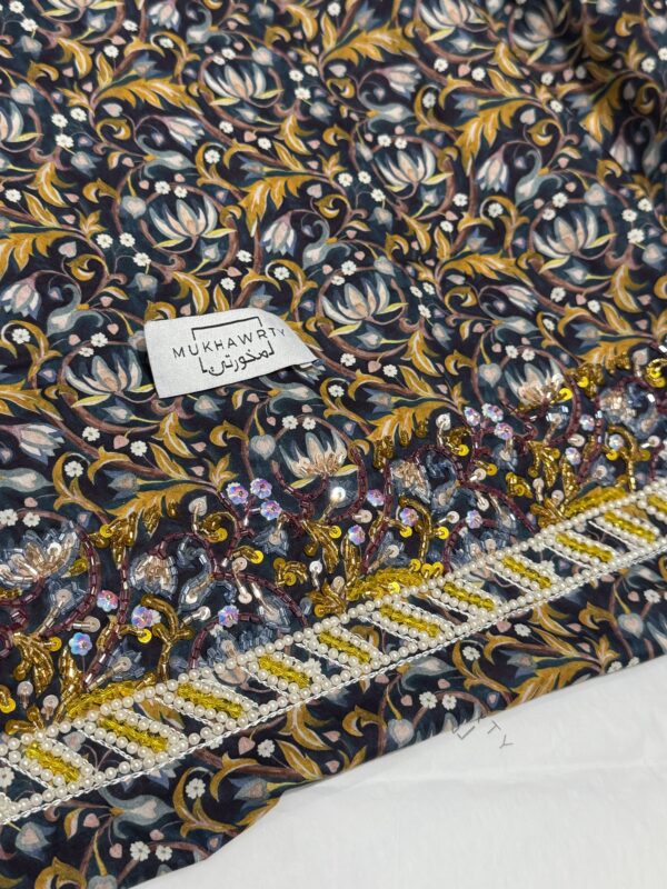 L03 - Navy Garden - Image 2