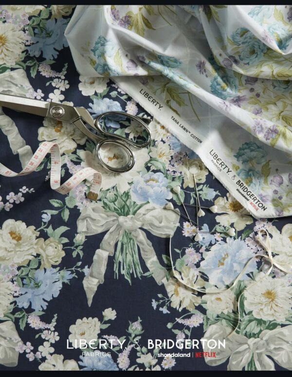 L04 - Bridgerton Bouquet - Image 8